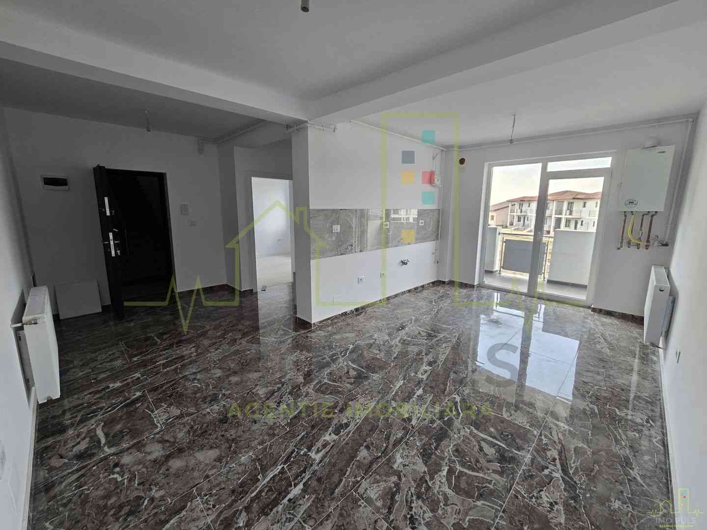 Etaj 1 sau Etaj 2 cu spatiu in p...