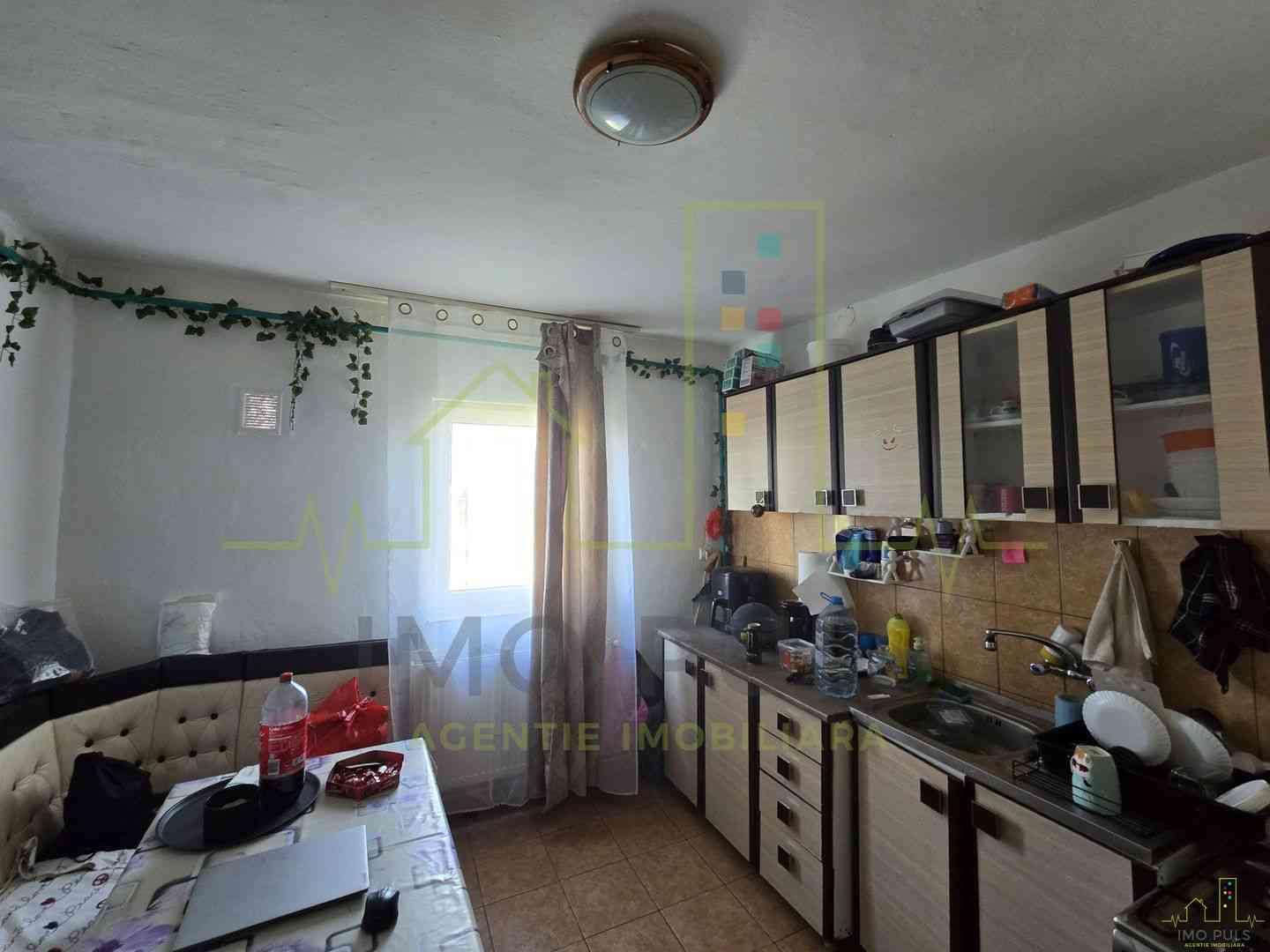 2 Balcoane. Acoperis. Centrala P...