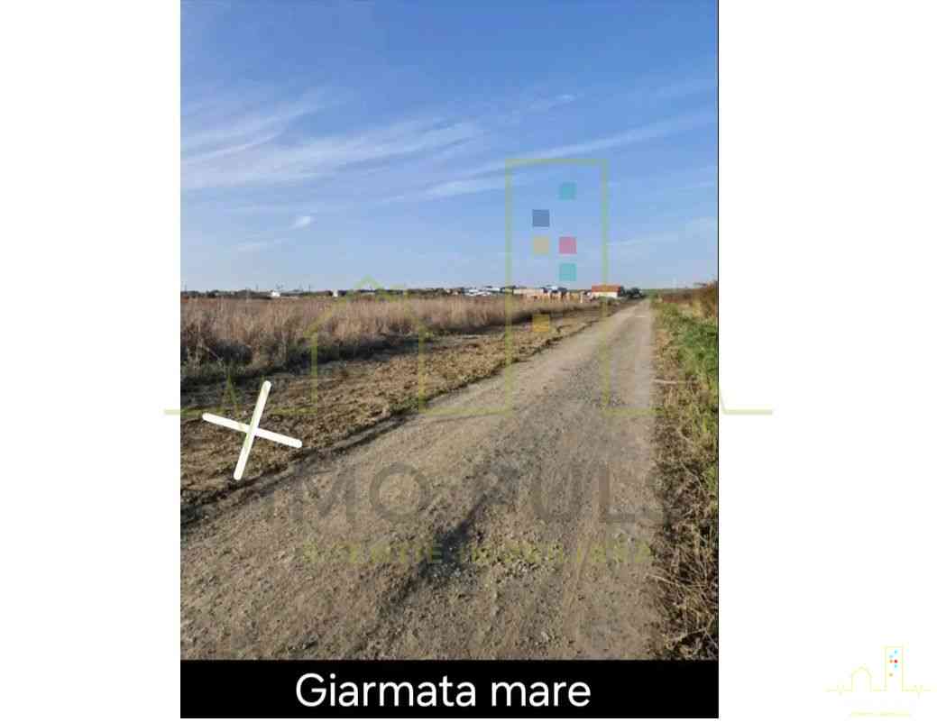 Teren in Giarmata. 588 mp. Front...