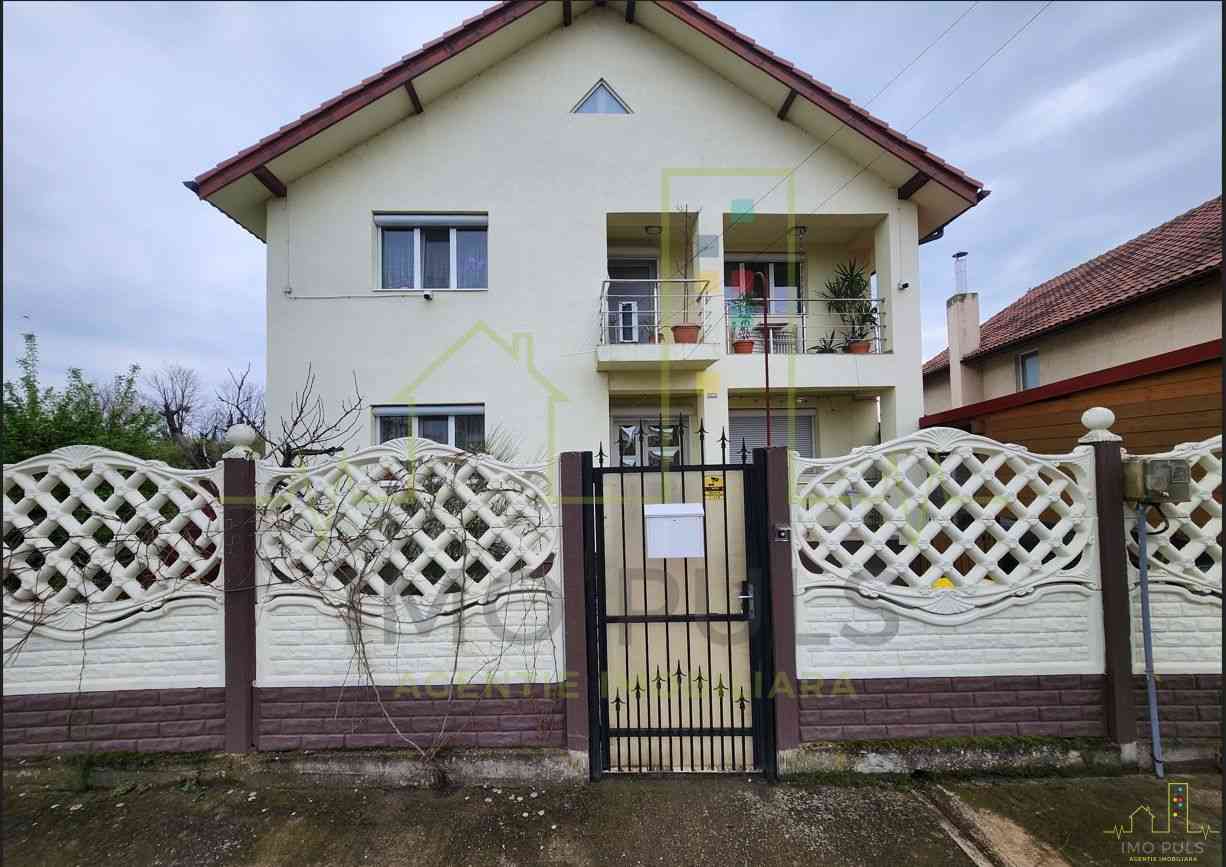 Sacalaz. Individuala. Panouri so...