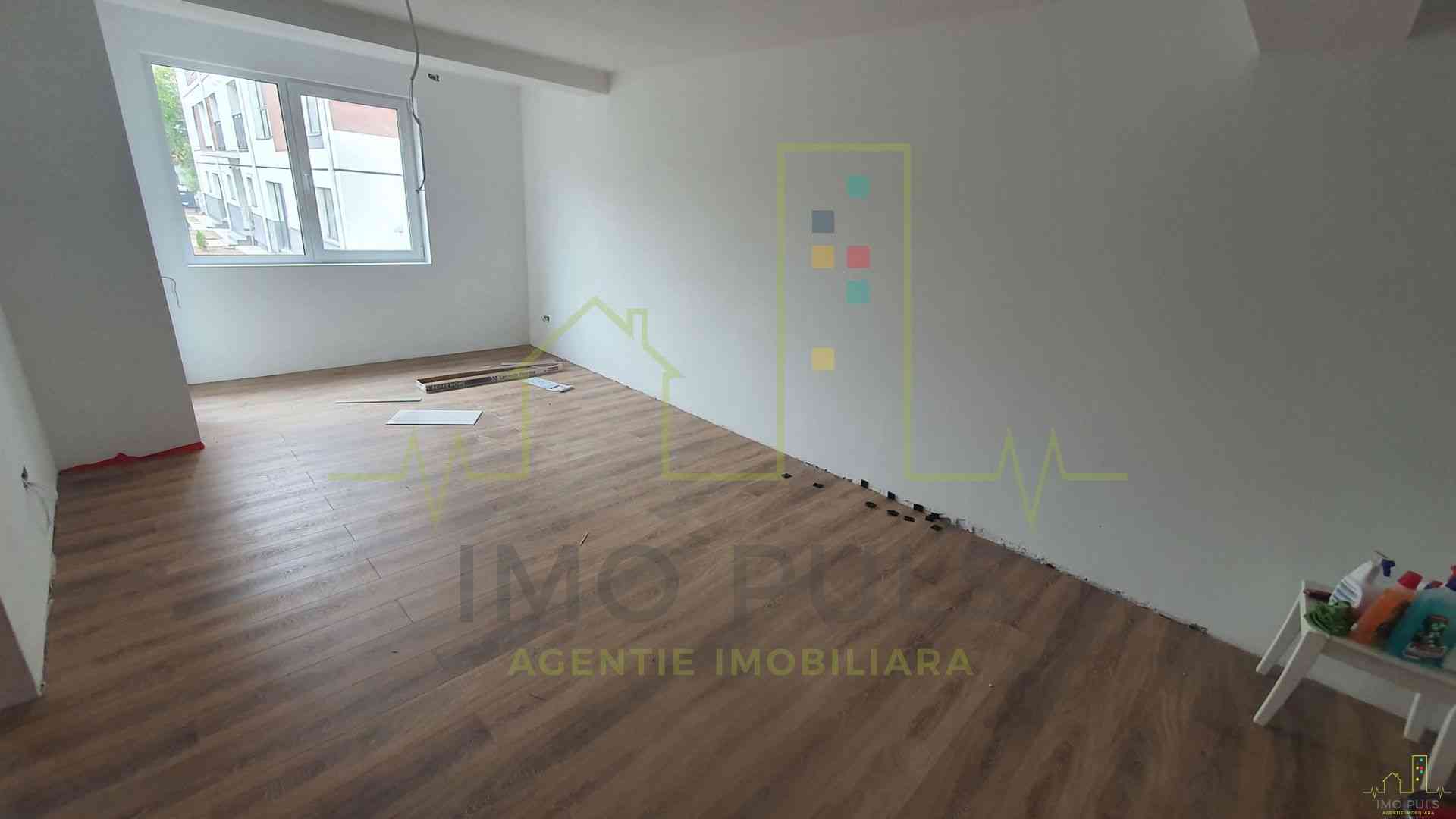 Nou. Lipovei. Decomandat. Bucata...