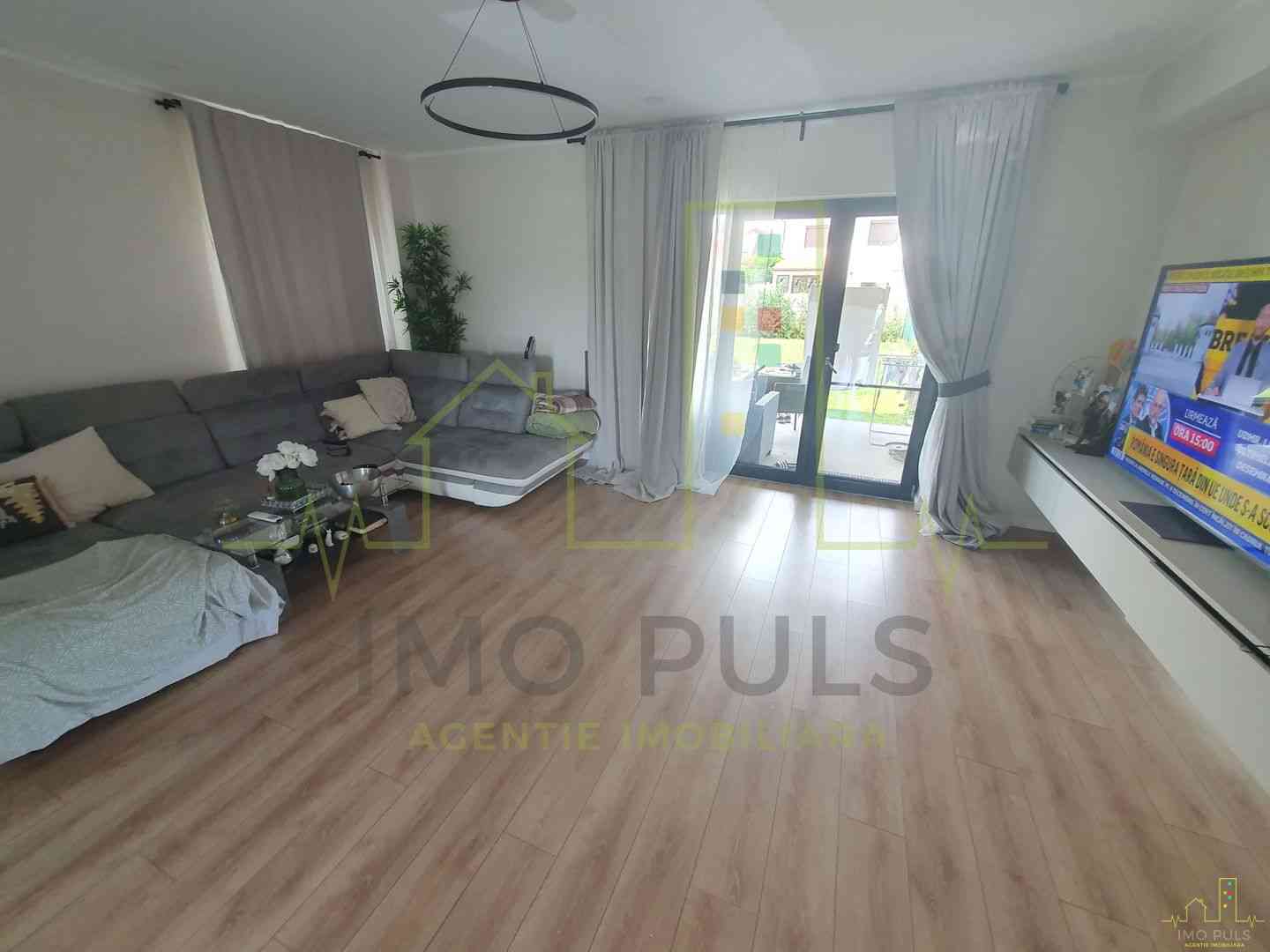 Duplex cu 5 Camere. 3 Bai. Dormi...