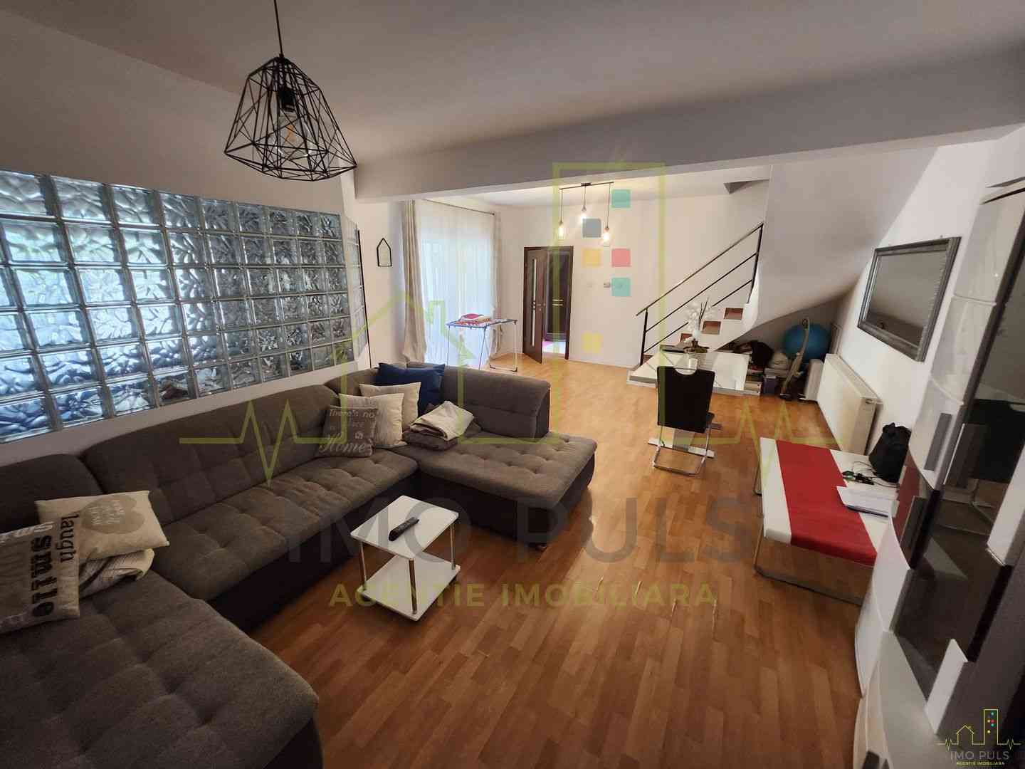 Casa individuala + un SAD cu acc...