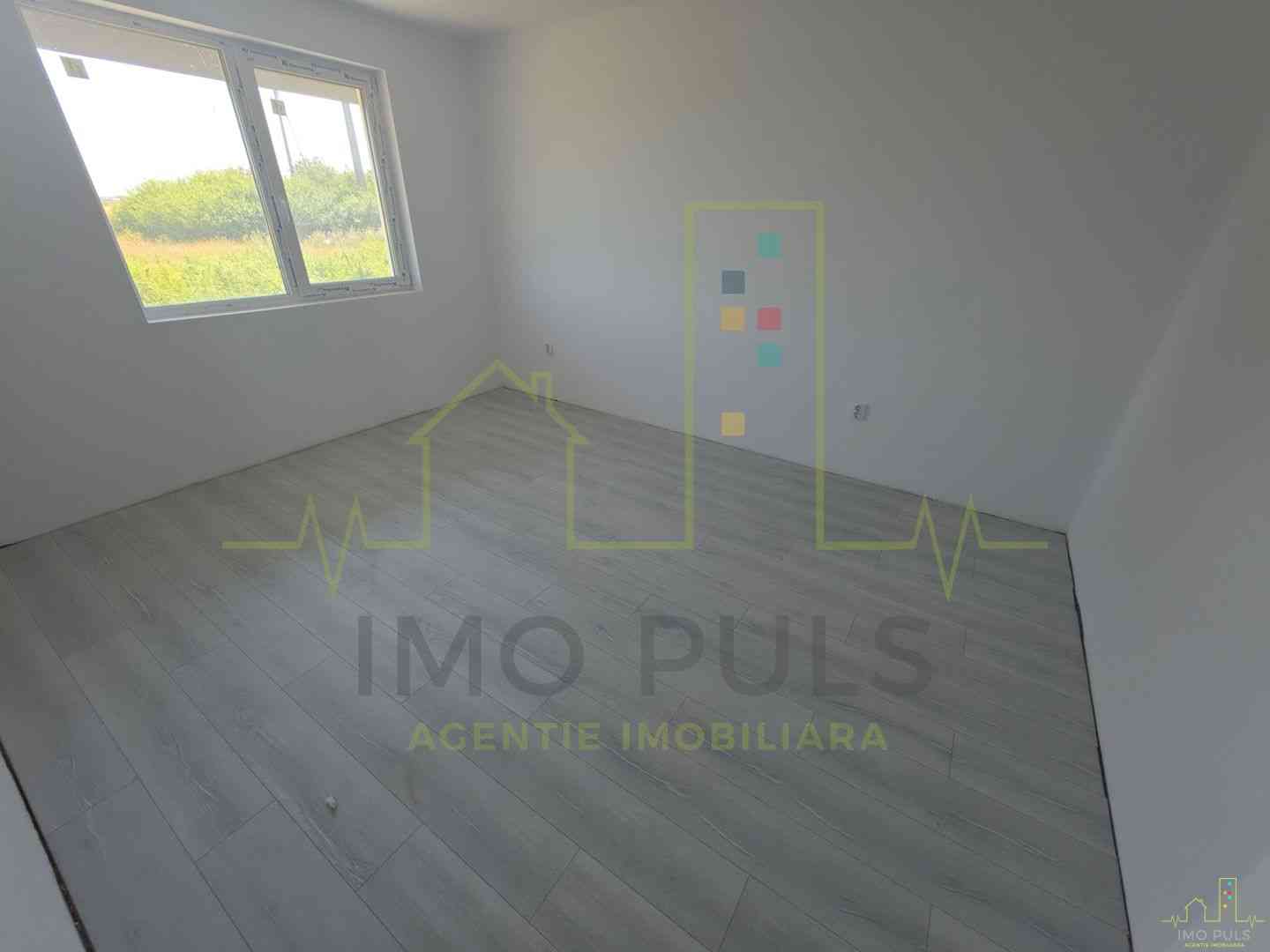 3 camere. Bloc nou. Bucatarie se...
